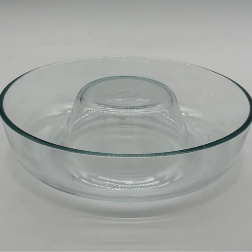 Vintage PYREX‎ Glass Bundt Cake Pan 10